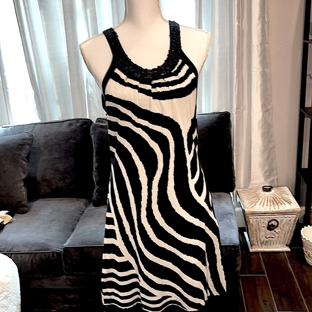 INC International Concepts black & white sleeveless dress, black sequin trim XL